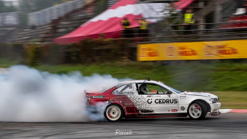 Automotive photography by Ruina Photos, image 90